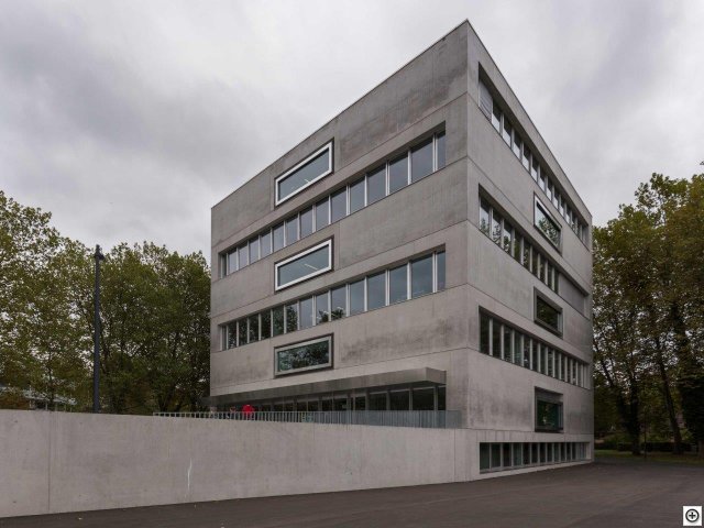 HR8_3630.jpg HR8_3630.jpg