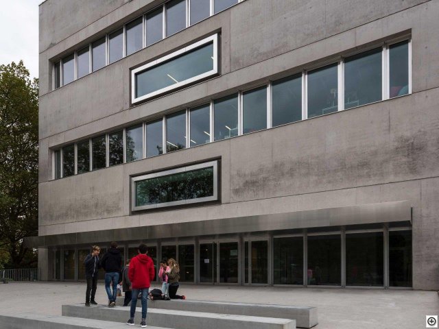 HR8_3638.jpg HR8_3638.jpg