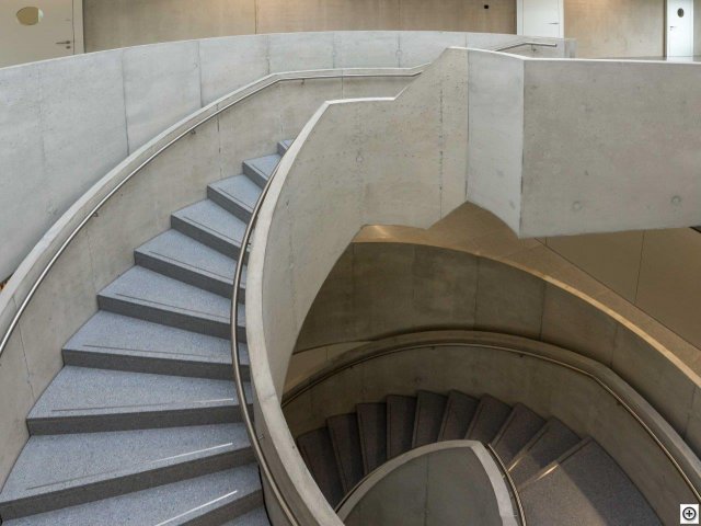 HR8_3657.jpg HR8_3657.jpg