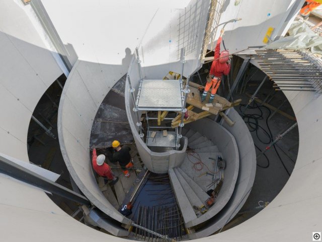 _HR40500.jpg _HR40500.jpg