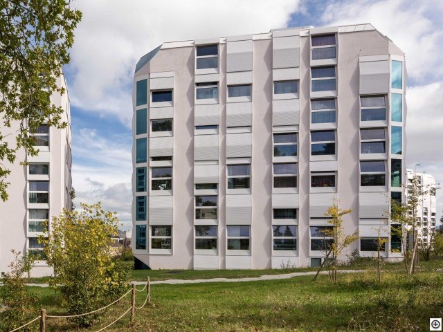 HR8_3484.jpg HR8_3484.jpg